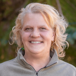 Headshot of Stephanie Andrew