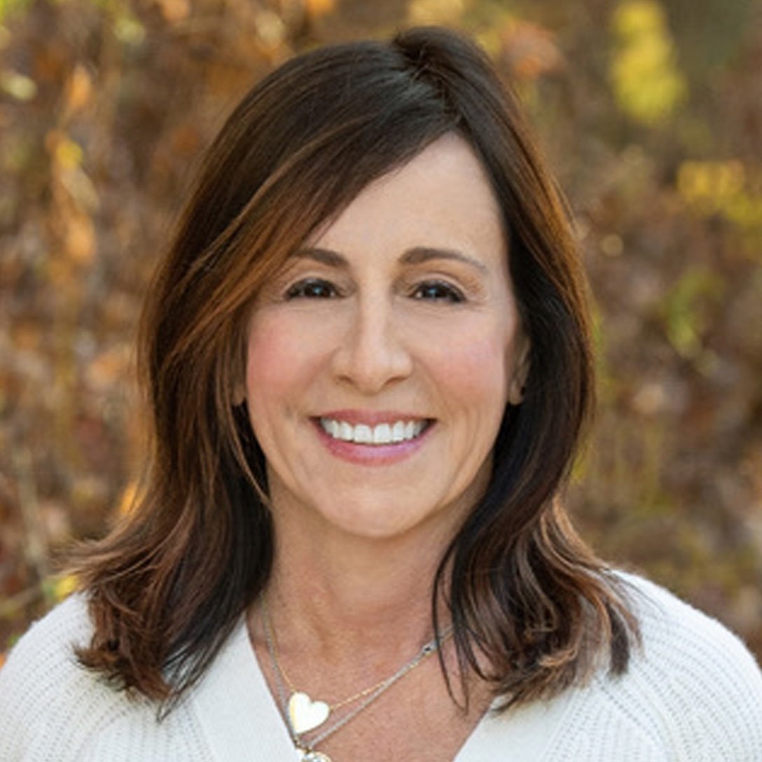Headshot of Dr. Lisa Goldman.