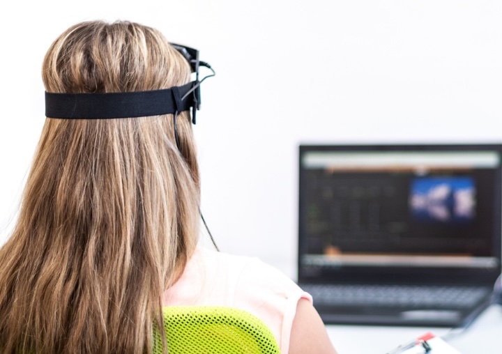 https://apn.com/wp-content/uploads/2025/07/Neurofeedback-1x.jpg