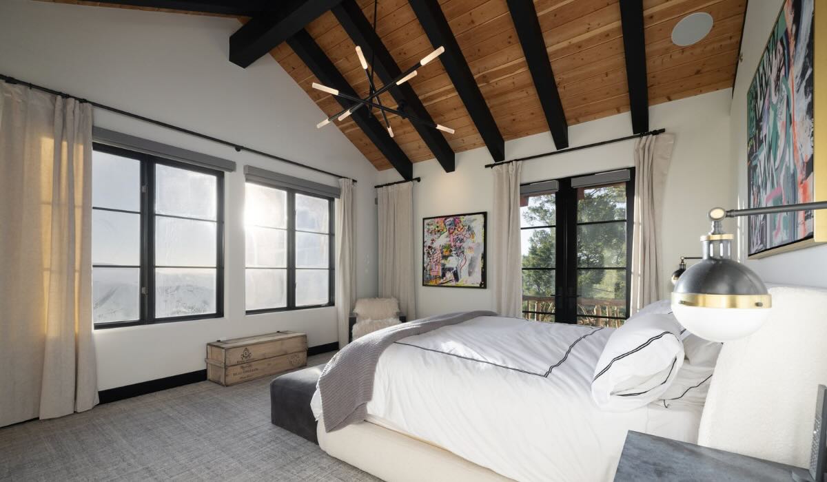 The primary bedroom at the APN Private Residence.